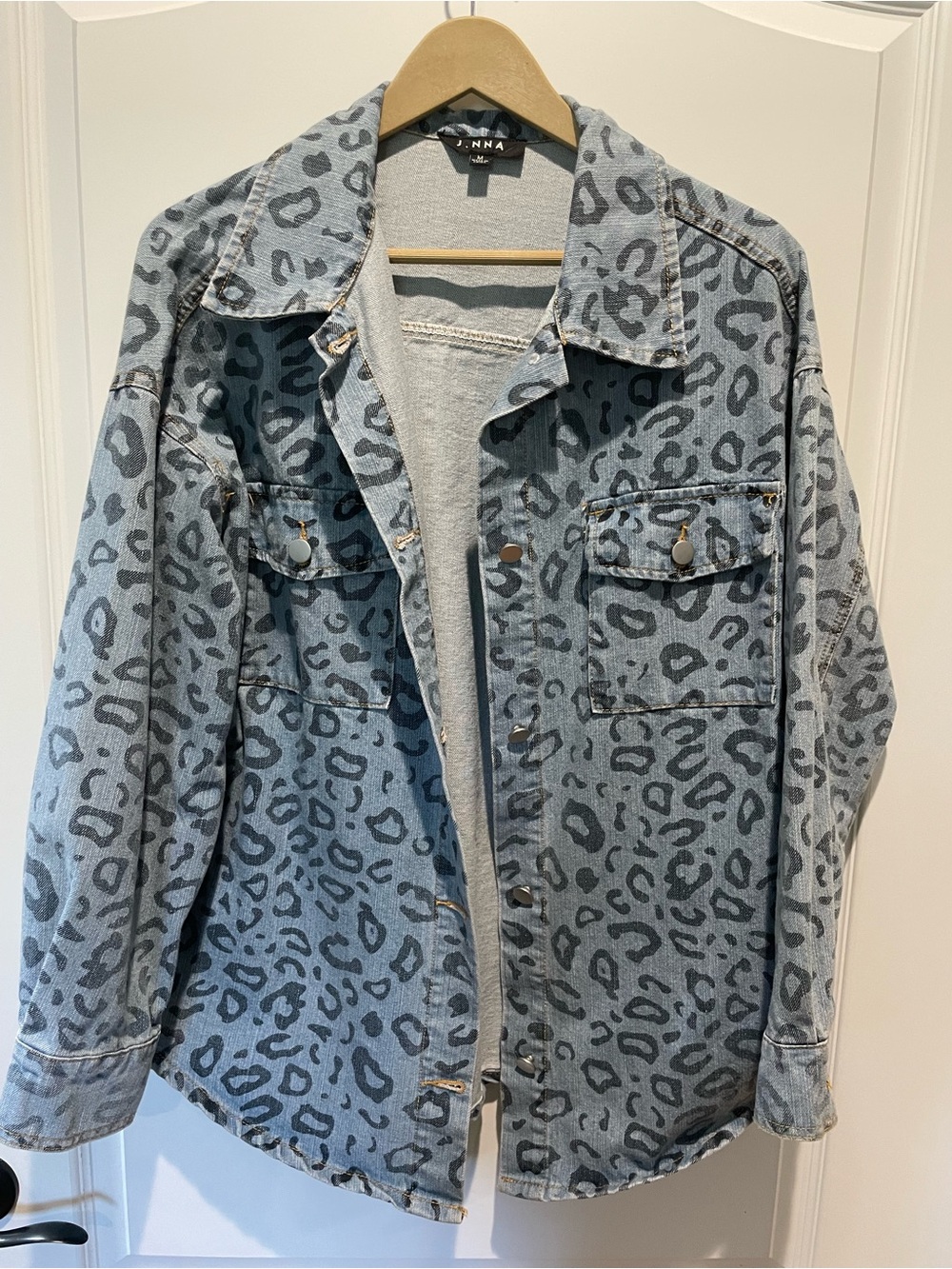 J.NNA Light Blue Leopard Print Denim Jacket